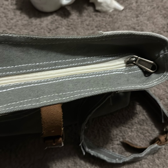 NWT-Shabby Chic Cloth Exterior Patchwork Crossbody Bag-Tan/Olive-Brown Trim - Picture 5 of 16